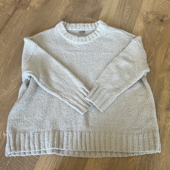 aerie Sweaters - Gray Aerie sweater